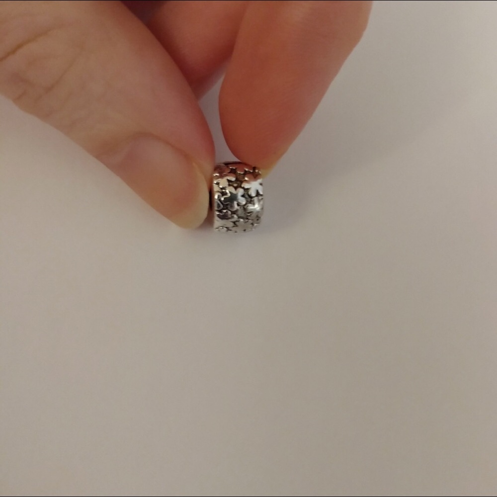 PANDORA flower clip charm
